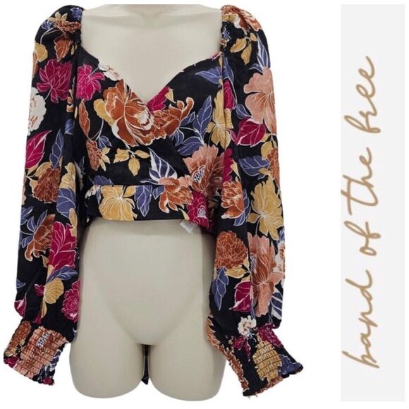 BOG BAND OF THE FREE - NWT - L Sz S “Camille “ Black Berry Crossover Crop Top - Picture 1 of 16